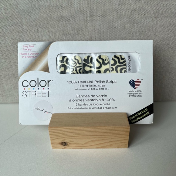 Feeling Fab-boo-lous 💅✨ Color STREET - Sealed Long Lasting Nail Polish Strips - Picture 7 of 9